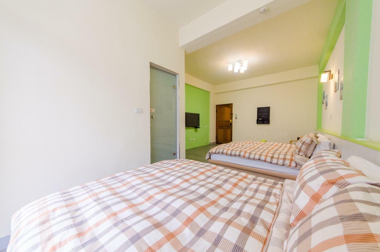 Beautiful Dream Tainan Homestay Exterior photo