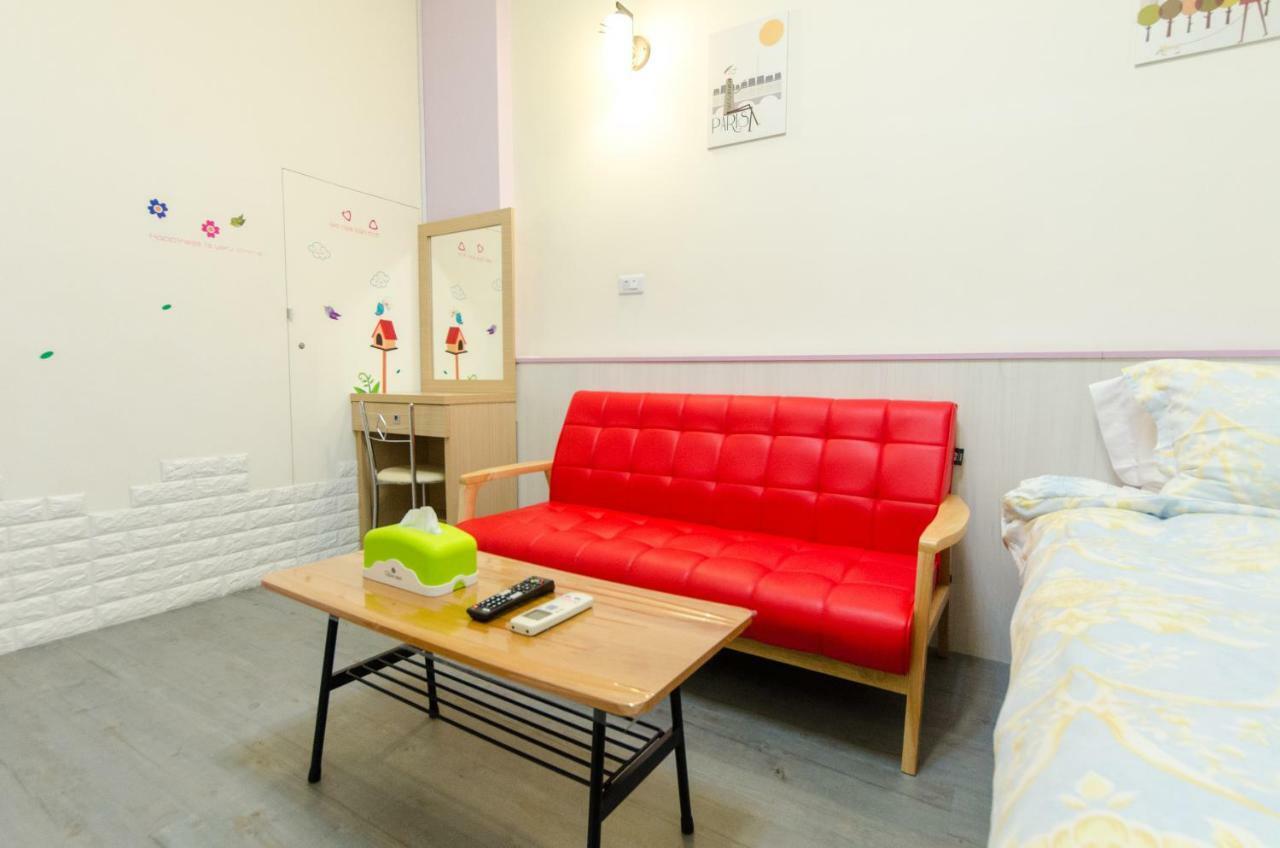 Beautiful Dream Tainan Homestay Exterior photo